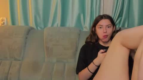 Snapshot of lizzi_muur chatting on 12-26-24, 05:30 lizzi_muur online show from 12-26-24, 05:30