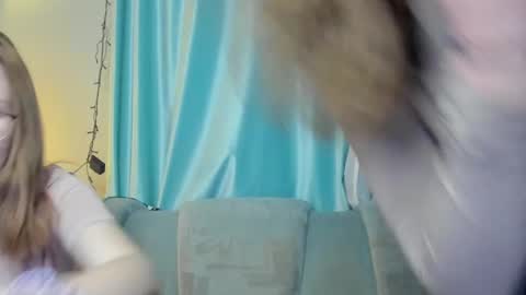 Snapshot of lizzi_muur chatting on 01-08-25, 07:13 lizzi_muur online show from 01-08-25, 07:13