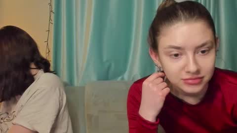 Snapshot of lizzi_muur chatting on 01-14-25, 03:26 lizzi_muur online show from 01-14-25, 03:26