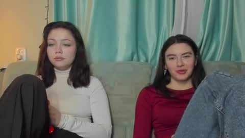 Snapshot of lizzi_muur chatting on 01-23-25, 09:50 lizzi_muur online show from 01-23-25, 09:50