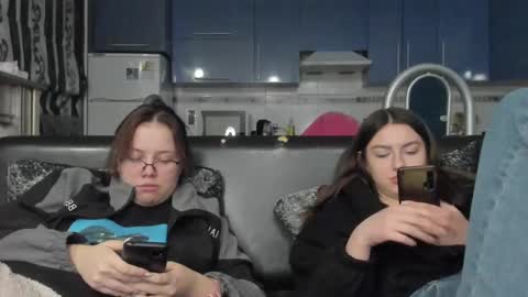 Snapshot of lizzi_muur chatting on 02-13-25, 04:07 lizzi_muur online show from 02-13-25, 04:07