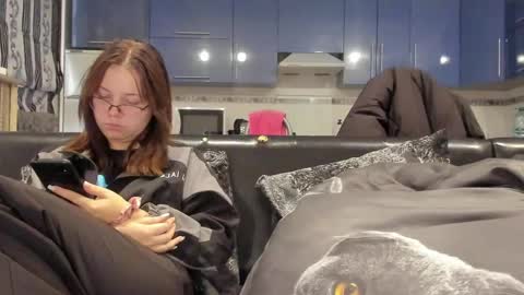 Snapshot of lizzi_muur chatting on 02-14-25, 02:12 lizzi_muur online show from 02-14-25, 02:12