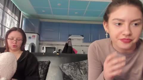 Snapshot of lizzi_muur chatting on 02-16-25, 01:38 lizzi_muur online show from 02-16-25, 01:38