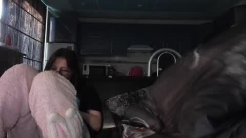 Snapshot of lizzi_muur chatting on 02-20-25, 02:02 lizzi_muur online show from 02-20-25, 02:02