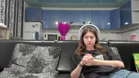 Snapshot of lizzi_muur chatting on 02-28-25, 07:03 lizzi_muur online show from 02-28-25, 07:03