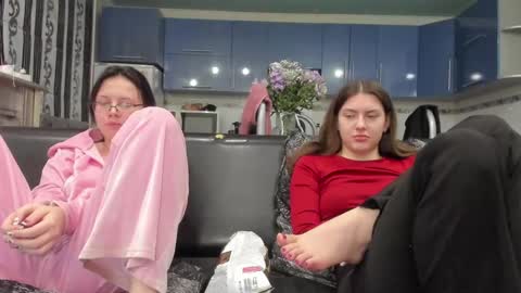 Snapshot of lizzi_muur chatting on 03-11-25, 04:40 lizzi_muur online show from 03-11-25, 04:40