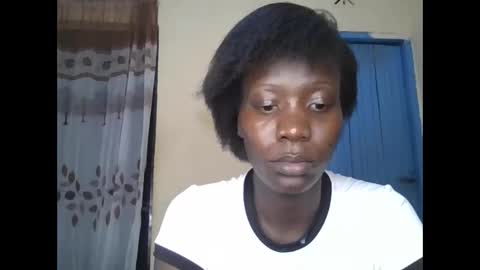 Snapshot of lizzie2020 chatting on 05-24-26, 05:51 lizzie2020 online show from 05-24-26, 05:51