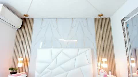 Lizzie Big Boobs online show from 11-06-25, 07:15