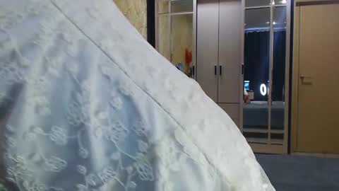 Snapshot of lizzifox chatting on 11-10-25, 07:51 lizzifox online show from 11-10-25, 07:51