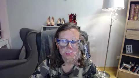 Snapshot of lizzy_sparkle chatting on 10-08-25, 04:54 Lizzy online show from 10-08-25, 04:54