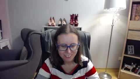 Snapshot of lizzy_sparkle chatting on 10-10-25, 04:55 Lizzy online show from 10-10-25, 04:55