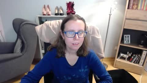 Snapshot of lizzy_sparkle chatting on 10-16-25, 04:24 Lizzy online show from 10-16-25, 04:24