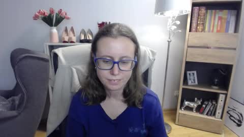 Snapshot of lizzy_sparkle chatting on 11-21-25, 06:45 Lizzy online show from 11-21-25, 06:45