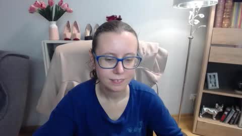 Snapshot of lizzy_sparkle chatting on 12-02-25, 05:35 Lizzy online show from 12-02-25, 05:35