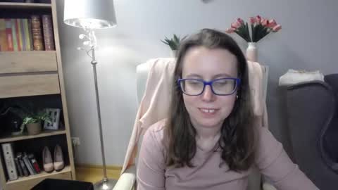 Lizzy online show from 03-09-26, 05:22