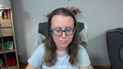 Snapshot of lizzy_sparkle chatting on 05-06-26, 04:30 Lizzy online show from 05-06-26, 04:30