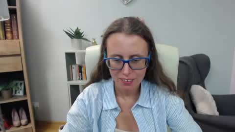 Snapshot of lizzy_sparkle chatting on 07-07-26, 07:56 Lizzy online show from 07-07-26, 07:56