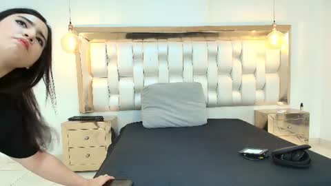 Snapshot of lizzyraven chatting on 07-17-26, 11:28 LIZZY RAVEN online show from 07-17-26, 11:28