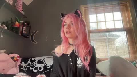 Snapshot of lizzyylovesick chatting on 02-17-25, 02:15 lizzybunny online show from 02-17-25, 02:15