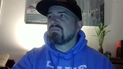 Snapshot of lj345689 chatting on 12-01-25, 12:26 lj345689 online show from 12-01-25, 12:26