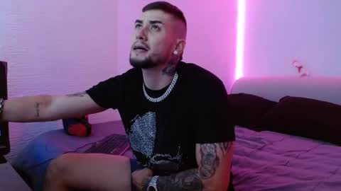 Snapshot of lliamm_2 chatting on 01-30-25, 01:11 lliamm 2 online show from 01-30-25, 01:11