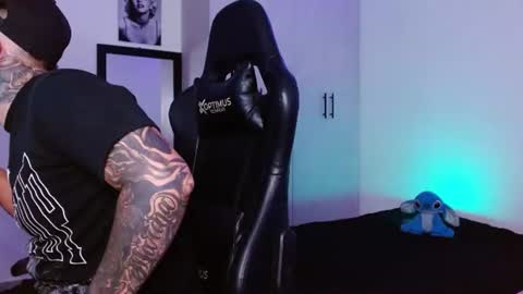 lliamm 2 online show from 06-25-26, 05:45