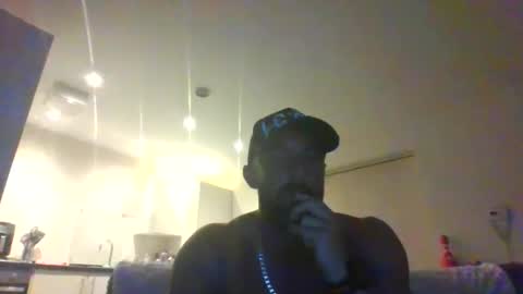 Leon online show from 09-12-25, 07:14