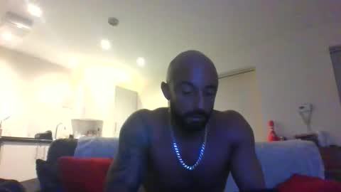 Leon online show from 11-29-25, 06:33