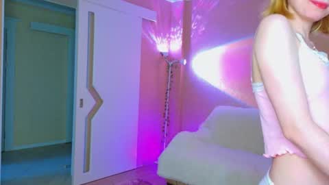 llovelymia online show from 06-22-26, 02:46