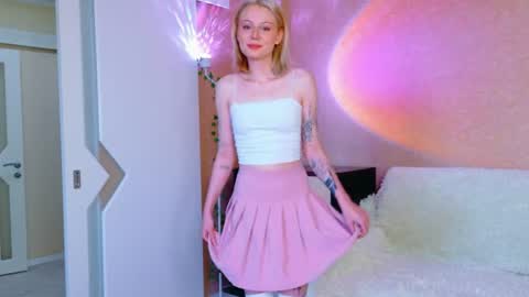llovelymia online show from 07-20-26, 03:10