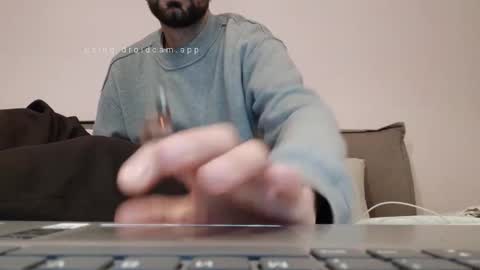 Snapshot of lnnc5 chatting on 11-18-25, 02:43 lnnc5 online show from 11-18-25, 02:43