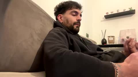 Snapshot of lnnc5 chatting on 12-16-25, 02:22 lnnc5 online show from 12-16-25, 02:22