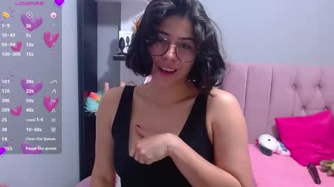 Snapshot of loaluxury chatting on 12-16-24, 12:06 Pamela online show from 12-16-24, 12:06