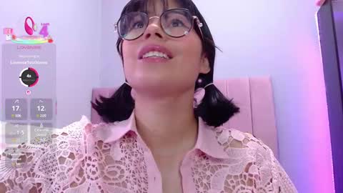 Snapshot of loaluxury chatting on 02-27-25, 07:15 Pamela online show from 02-27-25, 07:15