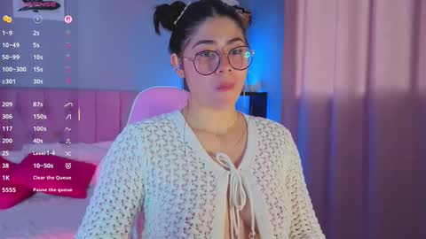 Snapshot of loaluxury chatting on 10-07-25, 06:16 Pamela online show from 10-07-25, 06:16