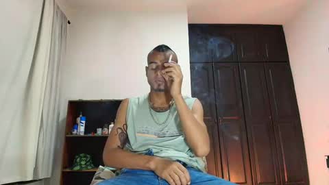 Snapshot of lobo_cockk chatting on 01-25-25, 12:59 edwin online show from 01-25-25, 12:59