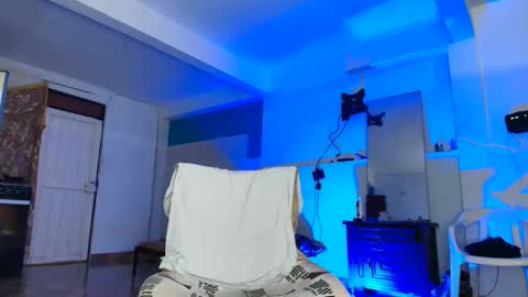 Snapshot of lobo_cockk chatting on 11-08-25, 07:08 edwin online show from 11-08-25, 07:08