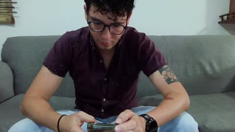 Snapshot of lobomx19 chatting on 02-08-25, 12:06 Lobo online show from 02-08-25, 12:06