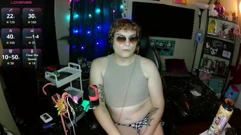 Snapshot of lobotomyprincess chatting on 06-05-26, 05:36 LobotomyPrincess online show from 06-05-26, 05:36