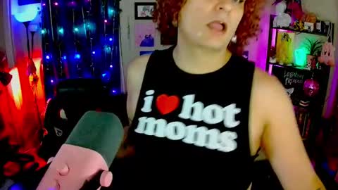 Snapshot of lobotomyprincess chatting on 08-02-26, 04:22 LobotomyPrincess online show from 08-02-26, 04:22