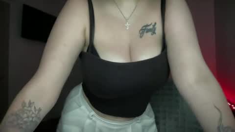 locaalise online show from 06-16-26, 03:42