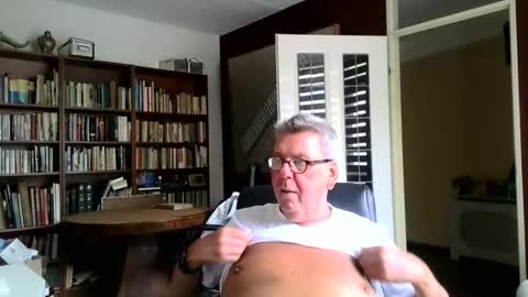 Loebet online show from 05-03-26, 02:34