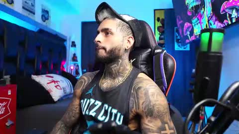 Snapshot of logan_hugh8 chatting on 02-23-26, 06:00 logan_hugh8 online show from 02-23-26, 06:00