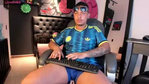 Snapshot of logan_price chatting on 06-18-26, 03:38 LOGAN online show from 06-18-26, 03:38
