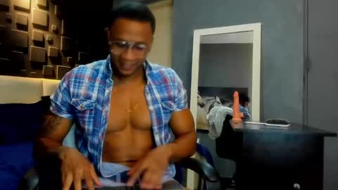 Snapshot of logan_varela chatting on 12-25-24, 12:47 logan_varela online show from 12-25-24, 12:47