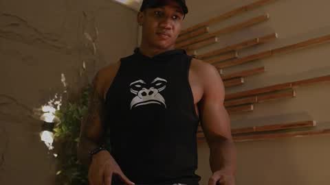 logan_varela online show from 11-29-25, 01:25