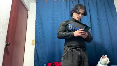 Logan online show from 09-28-25, 04:40