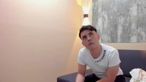 LOGAN YD online show from 10-22-25, 06:46