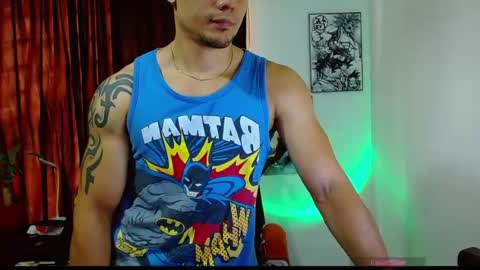 Snapshot of loganandrwz chatting on 06-25-26, 05:06 Loganandrwz online show from 06-25-26, 05:06