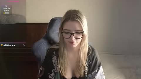 Snapshot of logandrive chatting on 03-17-26, 12:19 Logan and Katana online show from 03-17-26, 12:19